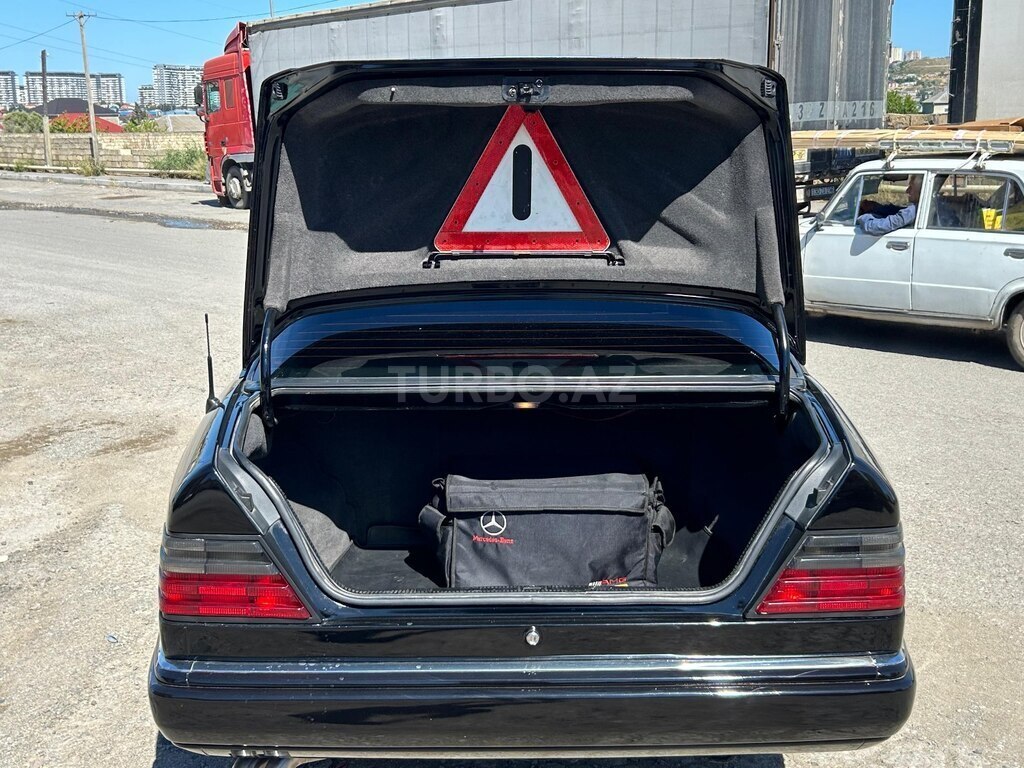 Mercedes 300 D 4MATIC