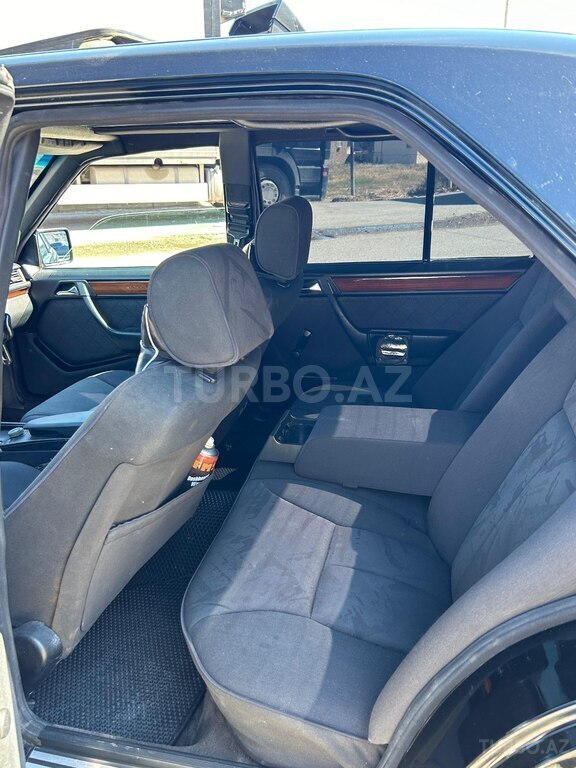 Mercedes 300 D 4MATIC