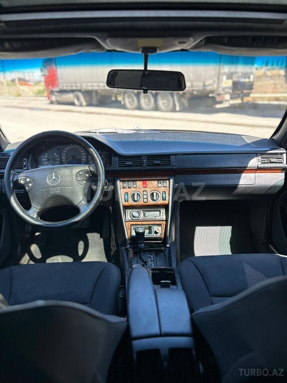 Mercedes 300 D 4MATIC