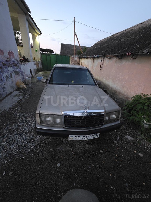 Mercedes 190