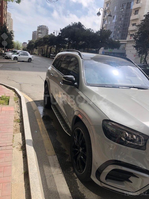 Mercedes GLS 450 4MATIC