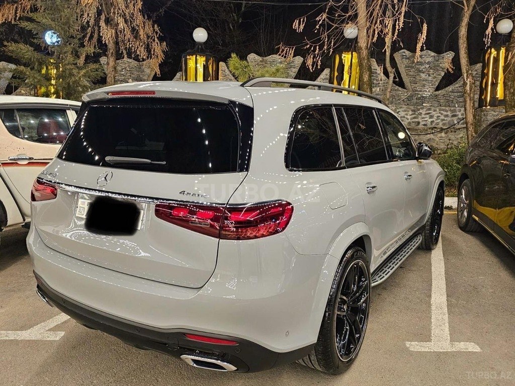 Mercedes GLS 450 4MATIC