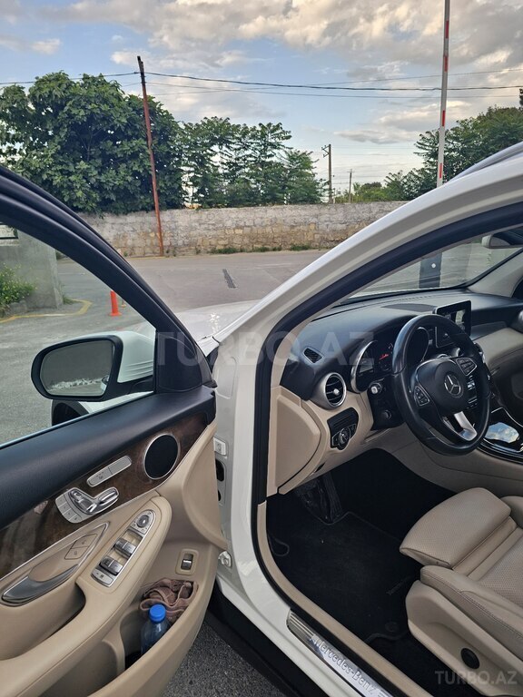 Mercedes GLC 300