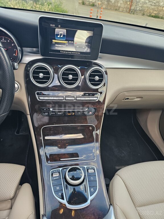 Mercedes GLC 300