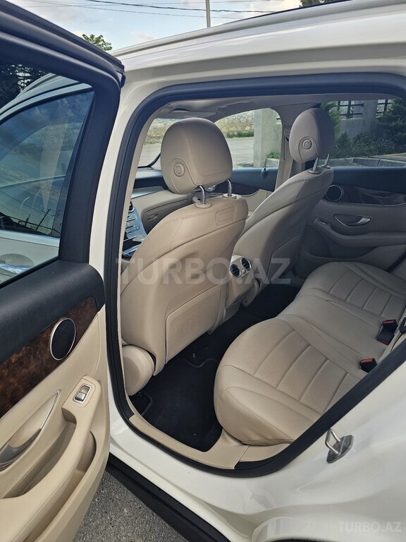 Mercedes GLC 300