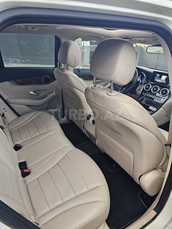 Mercedes GLC 300