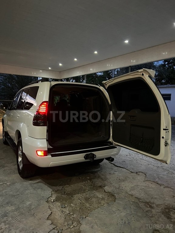 Toyota Land Cruiser Prado