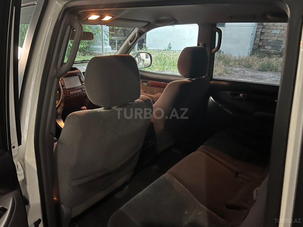 Toyota Land Cruiser Prado