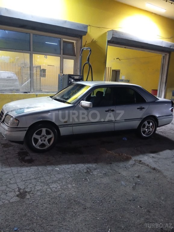Mercedes C 250
