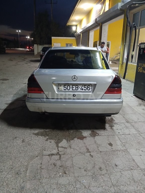 Mercedes C 250