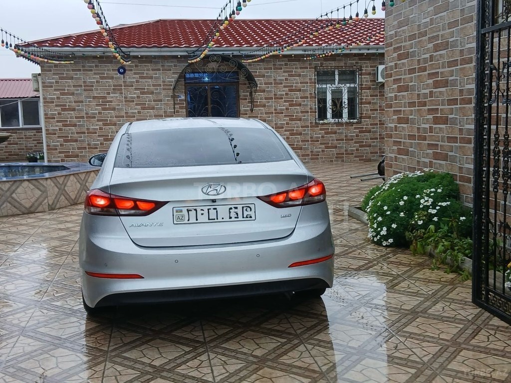 Hyundai Avante