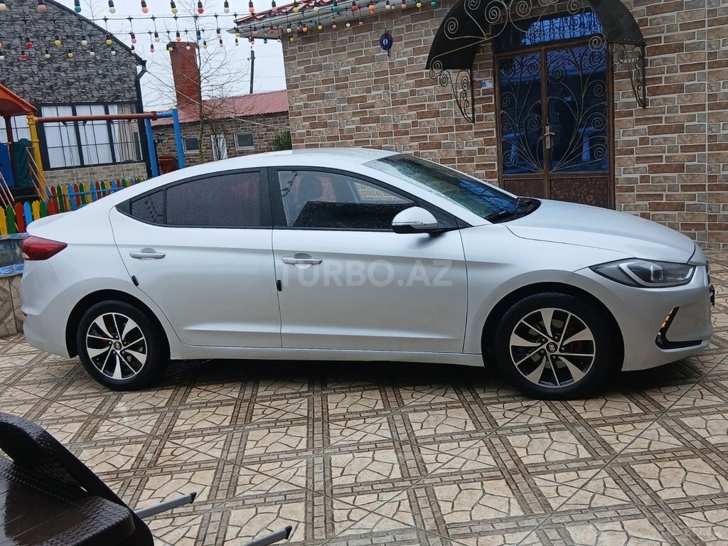 Hyundai Avante
