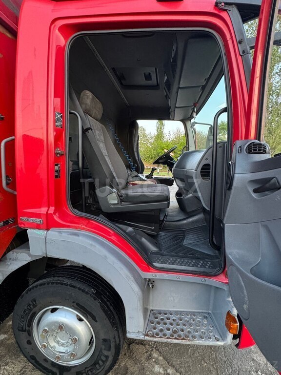 Mercedes Atego 818