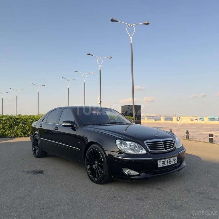 Mercedes S 500