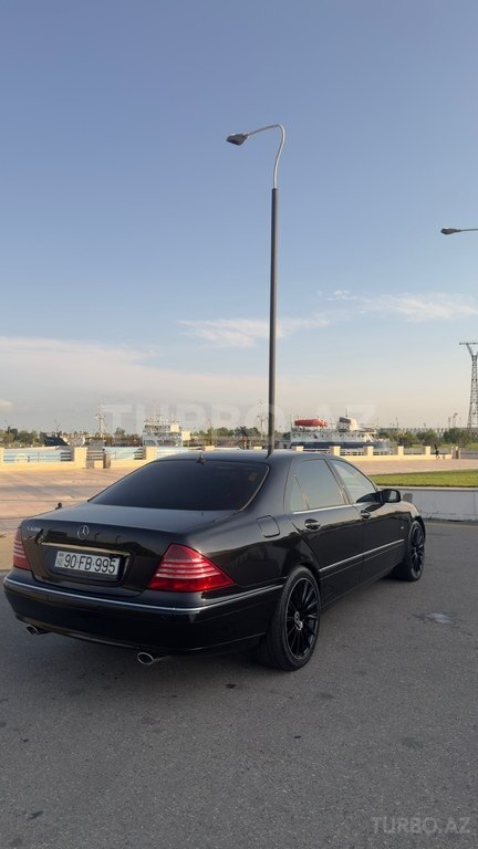 Mercedes S 500