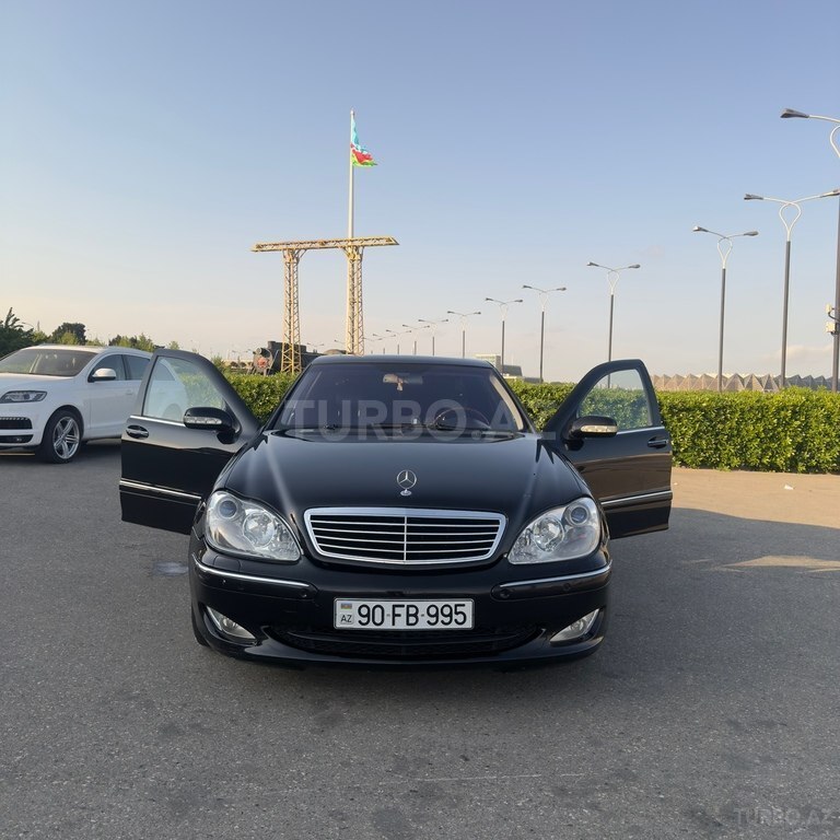 Mercedes S 500