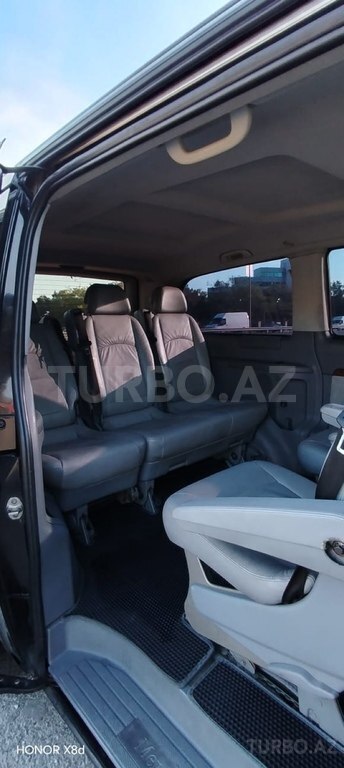 Mercedes Viano