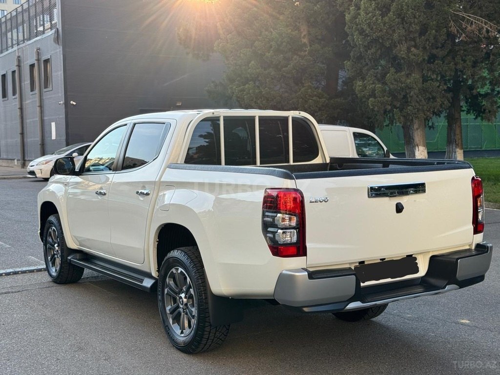 Mitsubishi L200