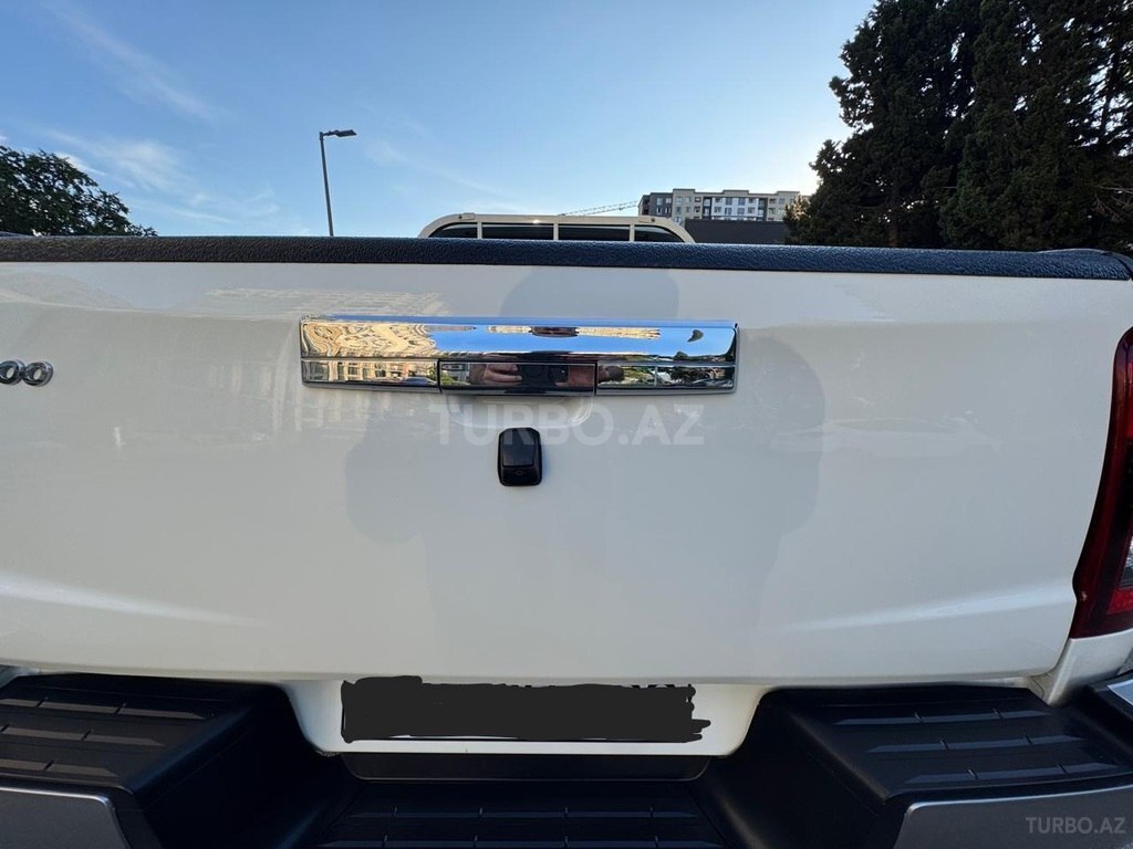 Mitsubishi L200