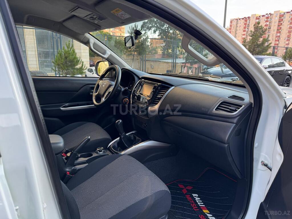 Mitsubishi L200
