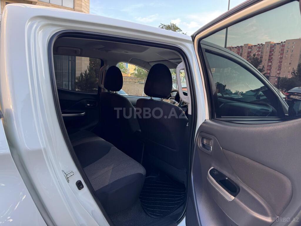 Mitsubishi L200