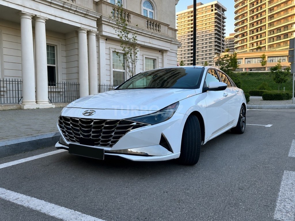 Hyundai Elantra
