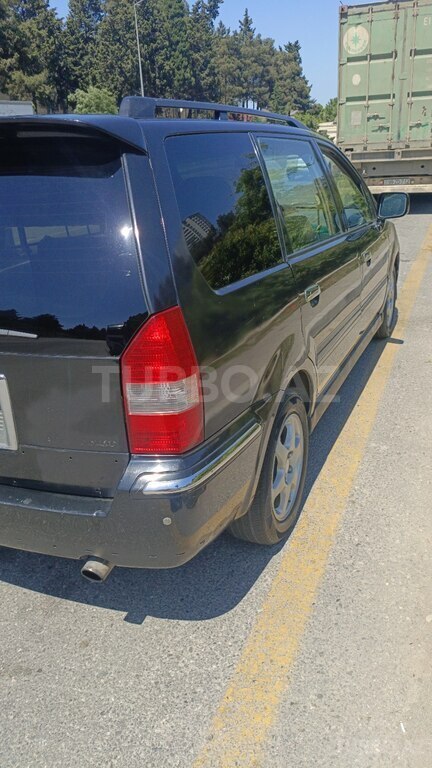 Mitsubishi Chariot