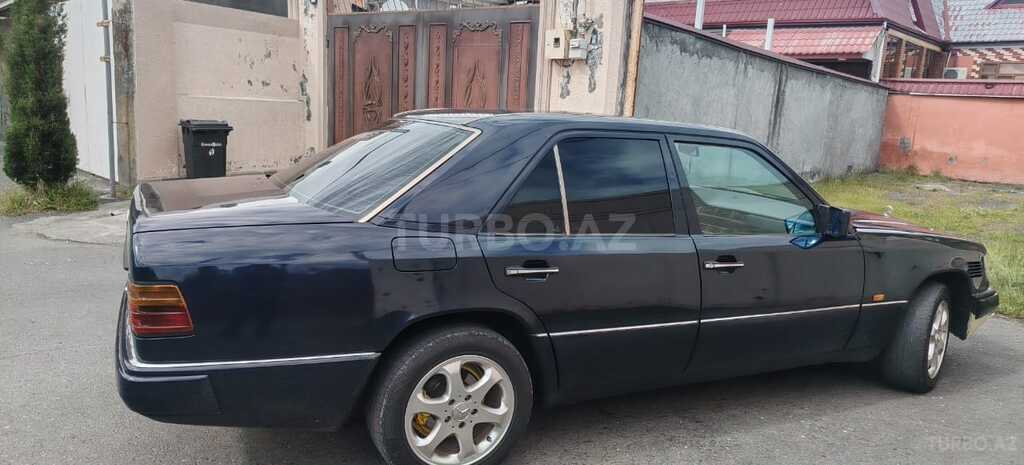 Mercedes 300 D