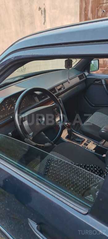 Mercedes 300 D