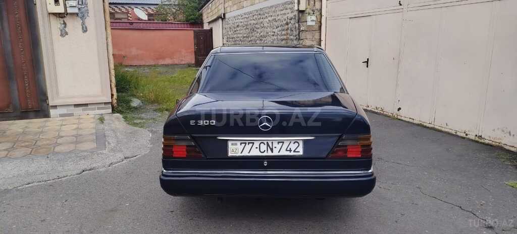 Mercedes 300 D