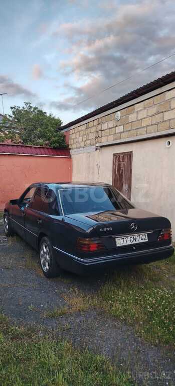 Mercedes 300 D