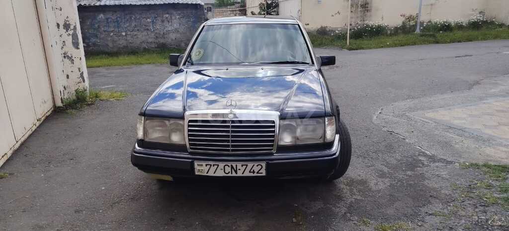 Mercedes 300 D