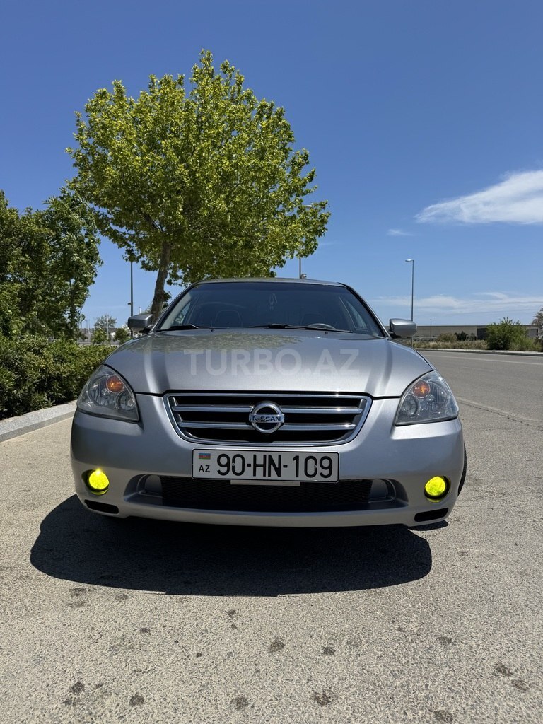 Nissan Altima