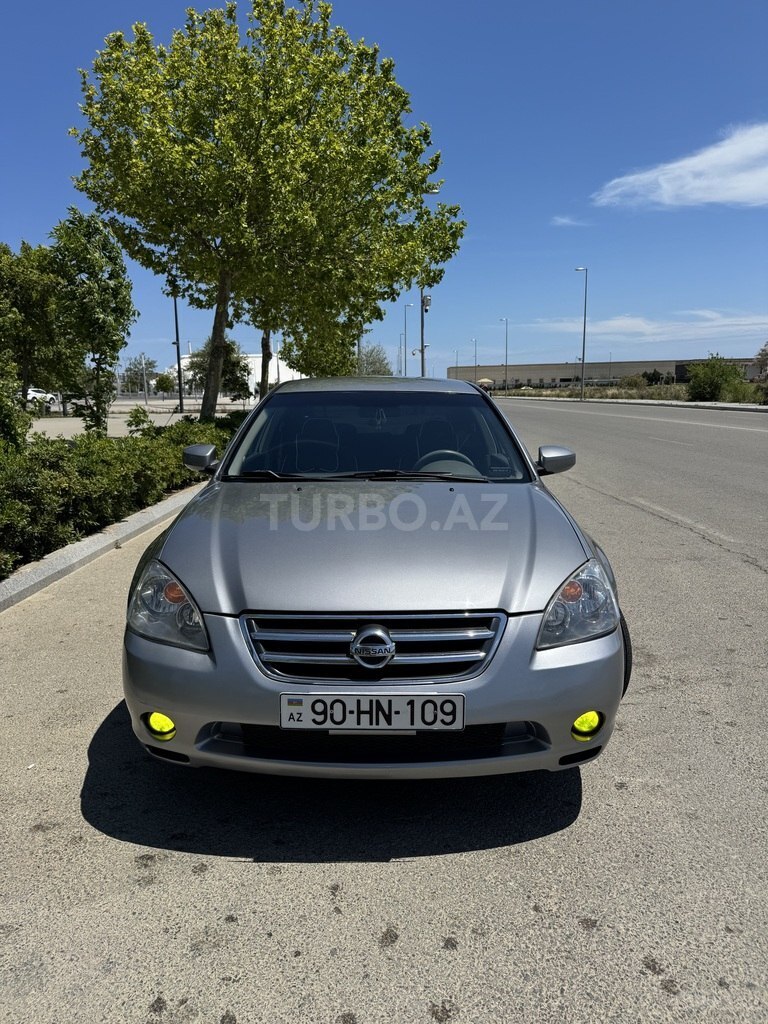 Nissan Altima