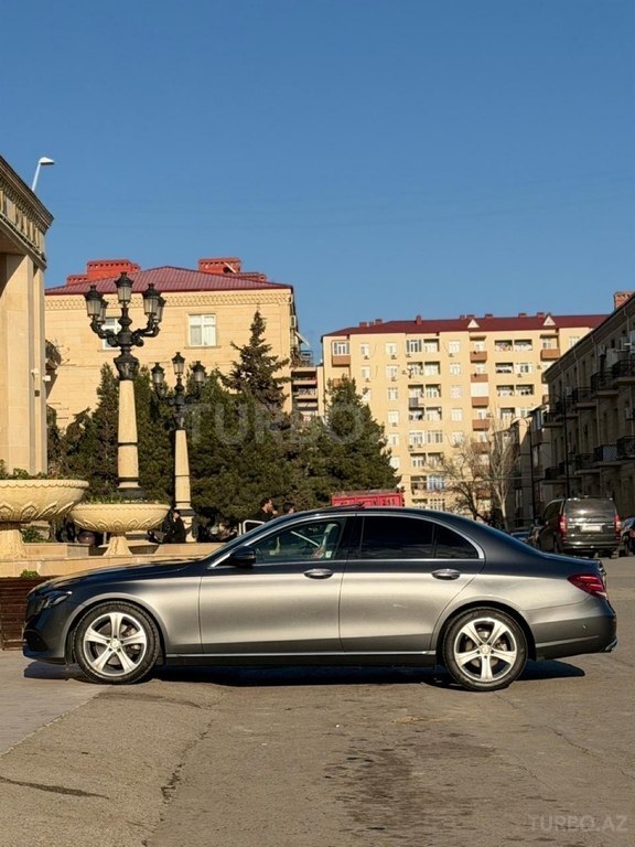 Mercedes E 220 d