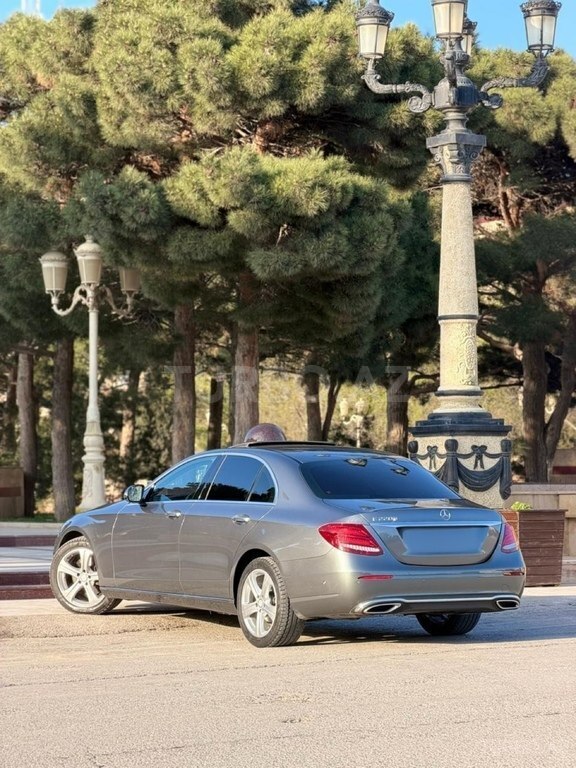 Mercedes E 220 d