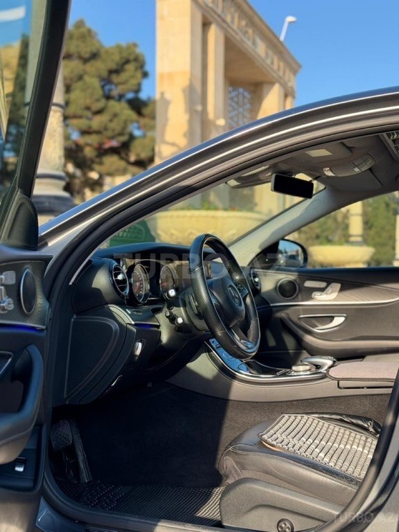 Mercedes E 220 d