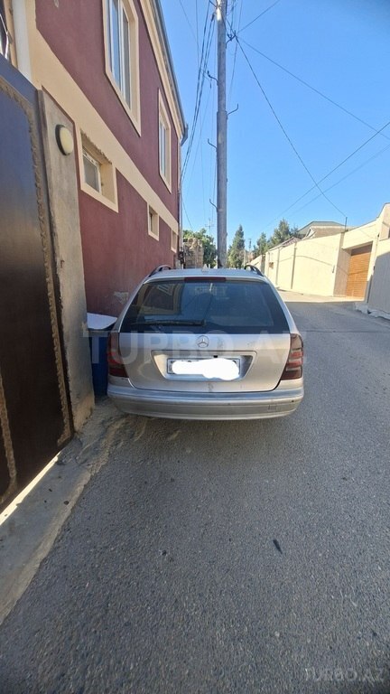 Mercedes C 220