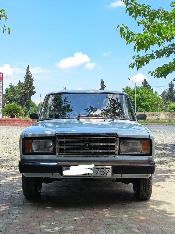 LADA (VAZ) 2107