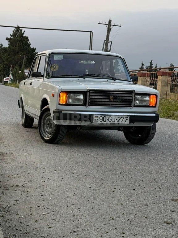 LADA (VAZ) 2107