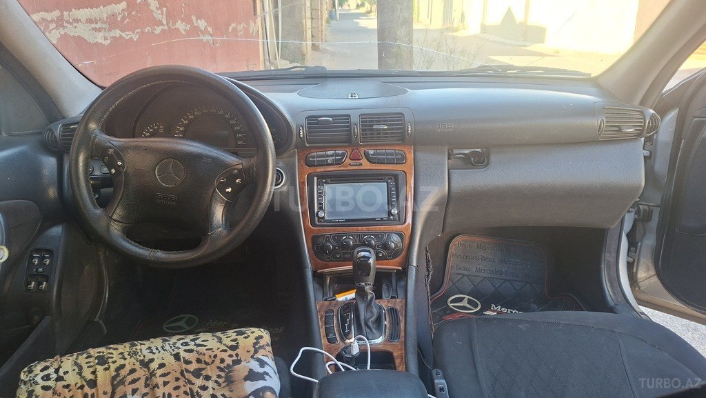 Mercedes C 220