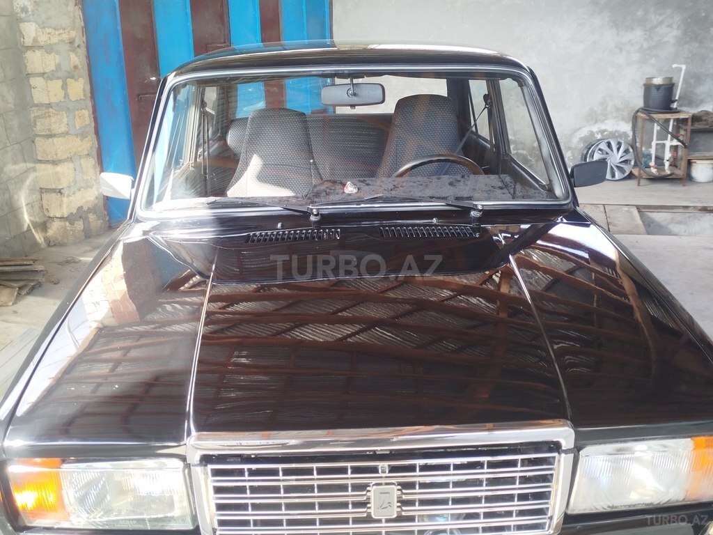LADA (VAZ) 2107