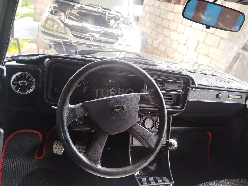 LADA (VAZ) 2107