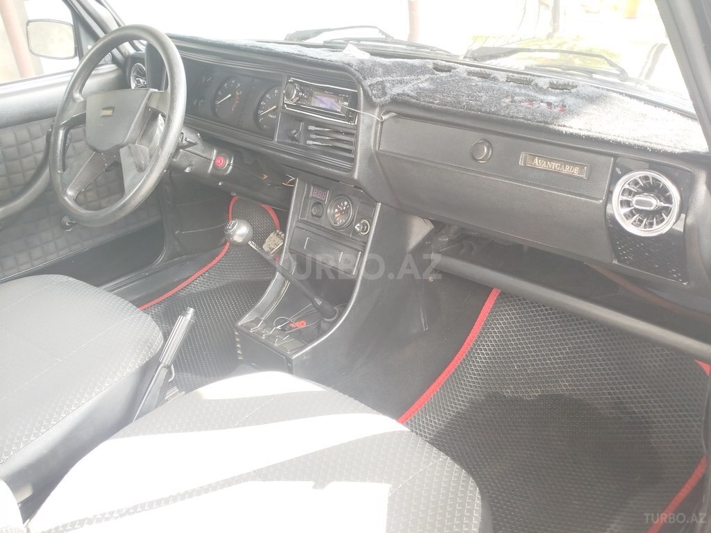 LADA (VAZ) 2107