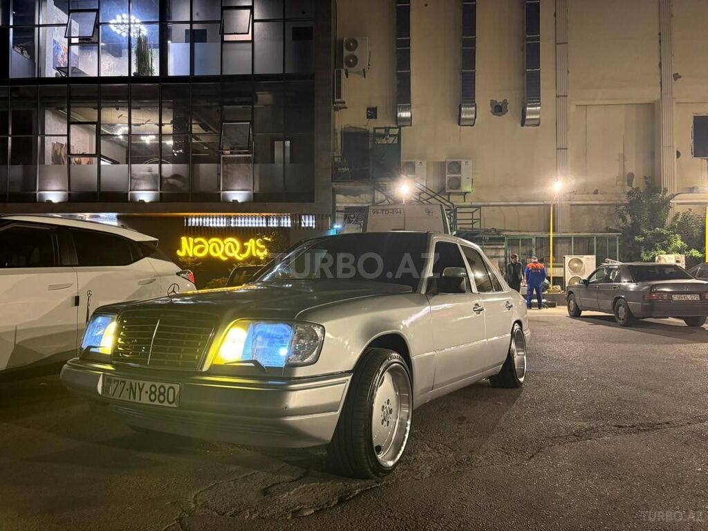 Mercedes 300 E