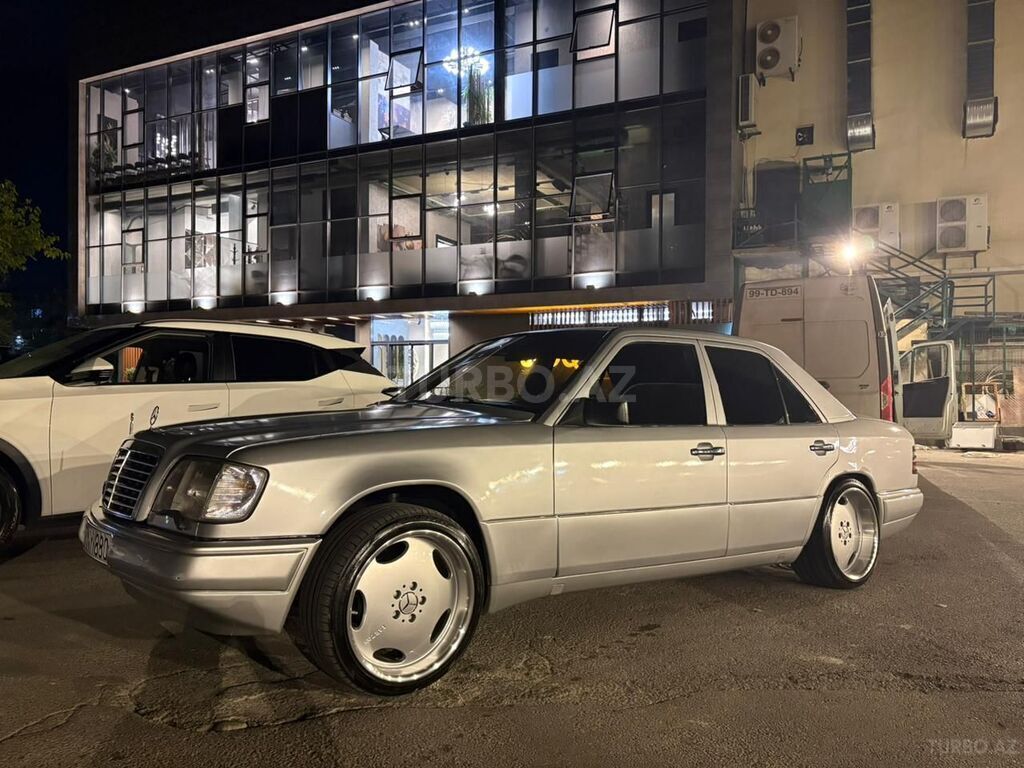 Mercedes 300 E