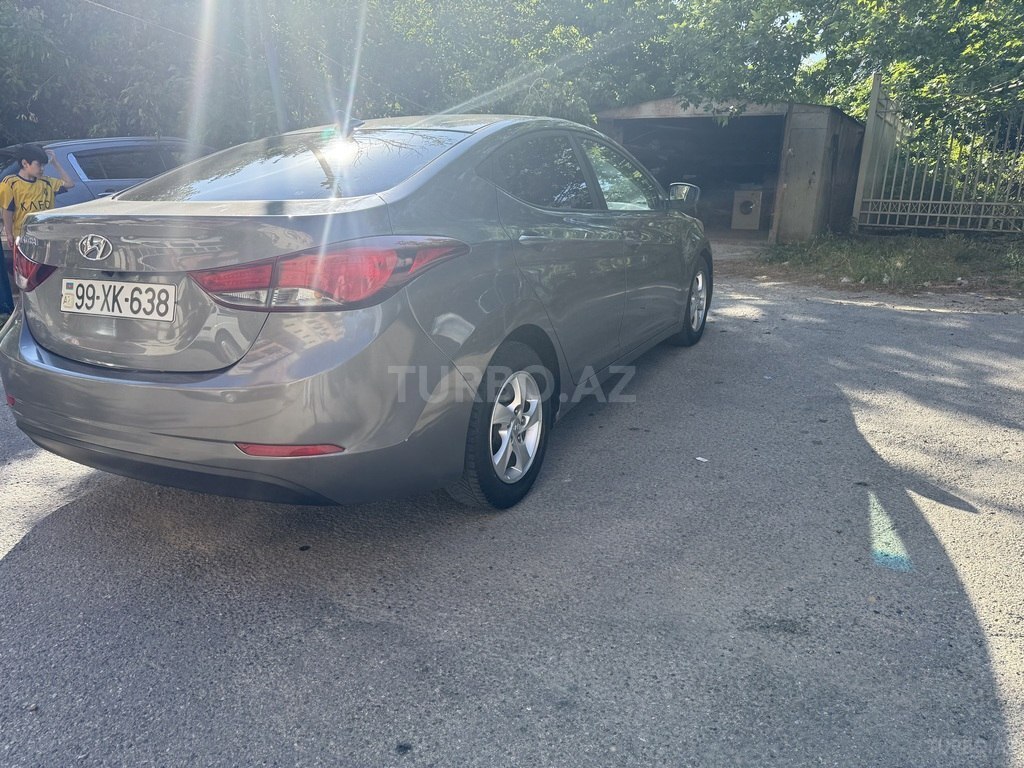 Hyundai Elantra