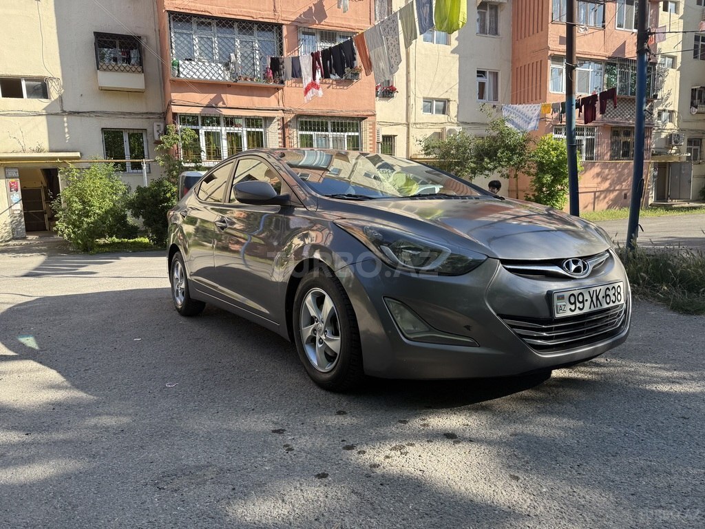 Hyundai Elantra