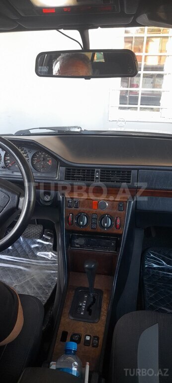 Mercedes 300 E