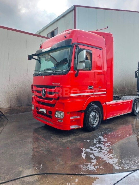 Mercedes Actros 1846